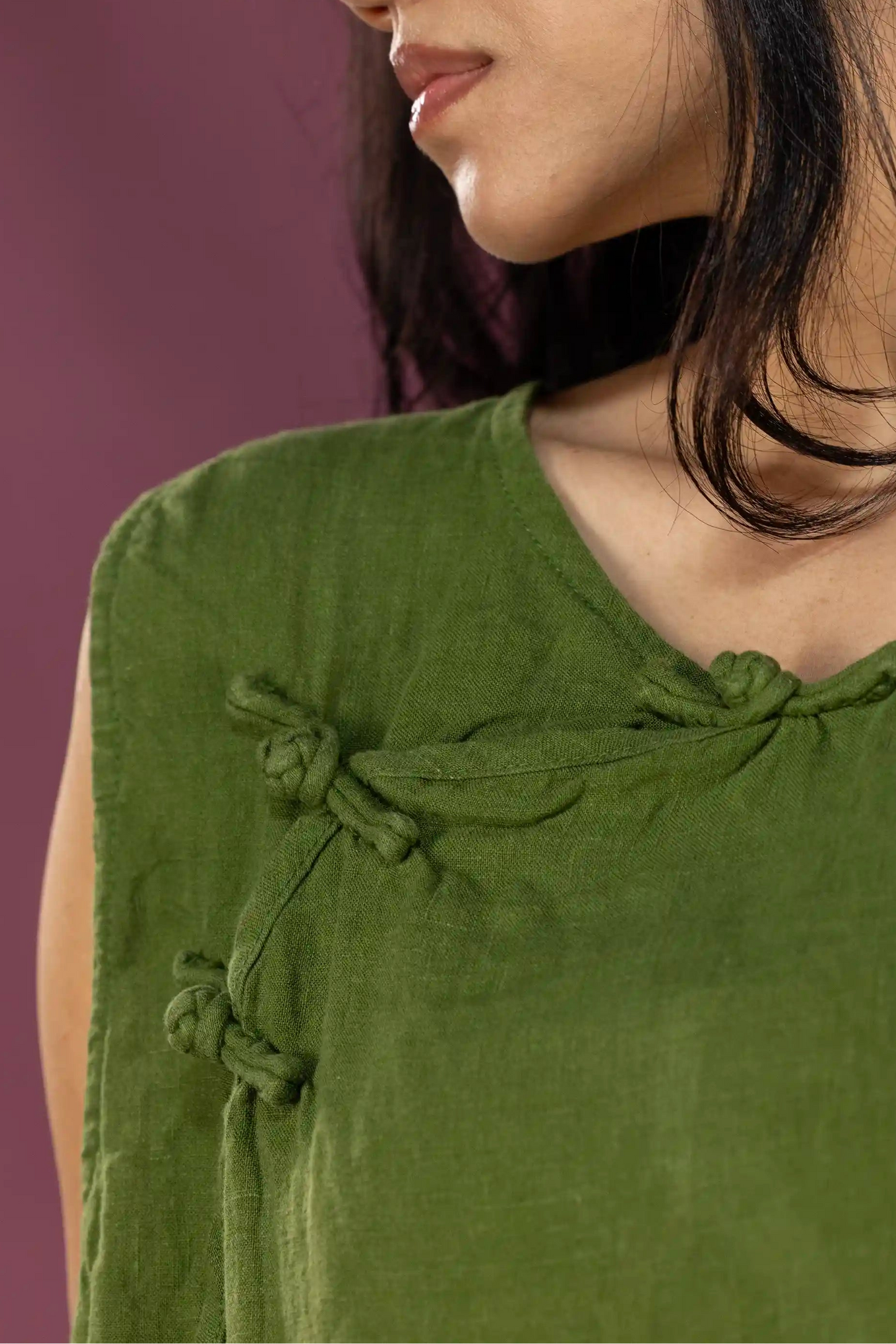 Hand-Tied Linen Vest (Moss)