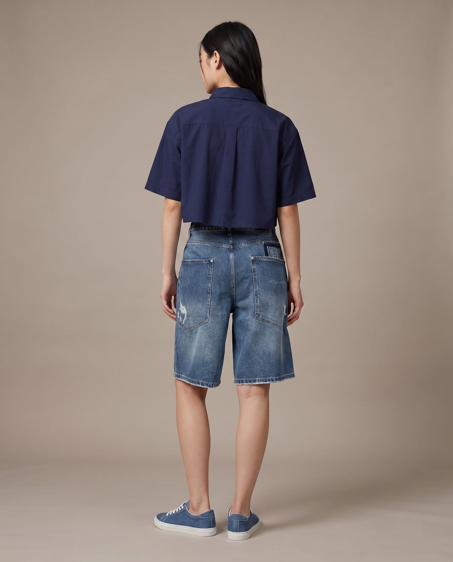 Distressed Loose Shorts – Dark Vintage Wash