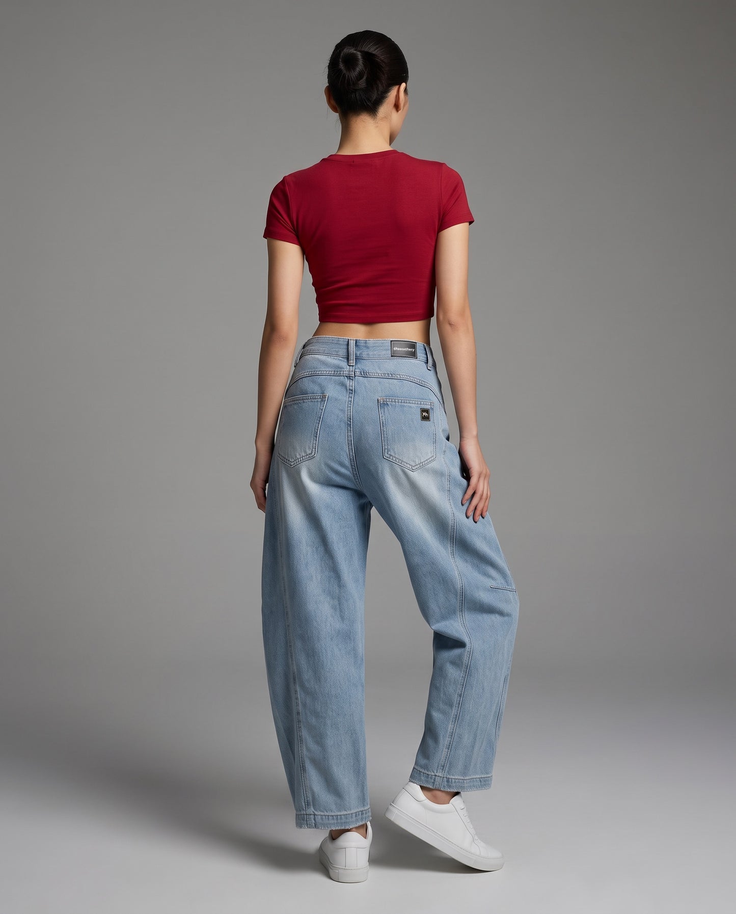 Barrel Fit Wide-Leg Jeans