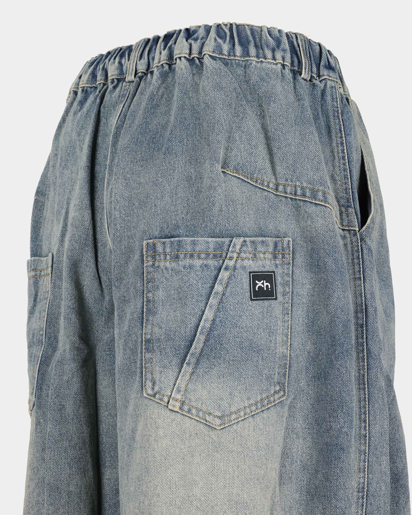 Vintage Wash Elastic Waist Denim Capri Pants