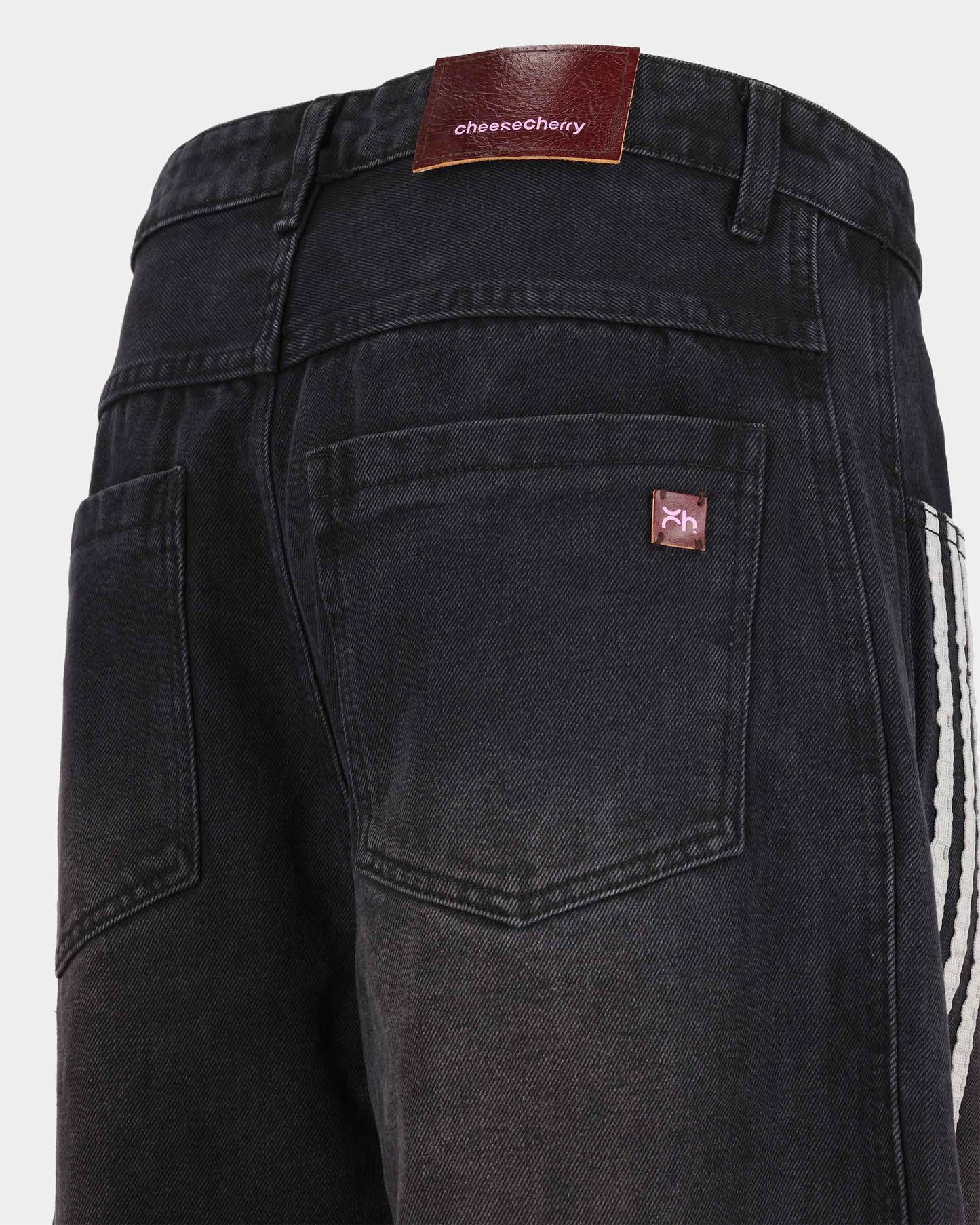 Side-Stripe Wide-Leg Jeans - Washed Black