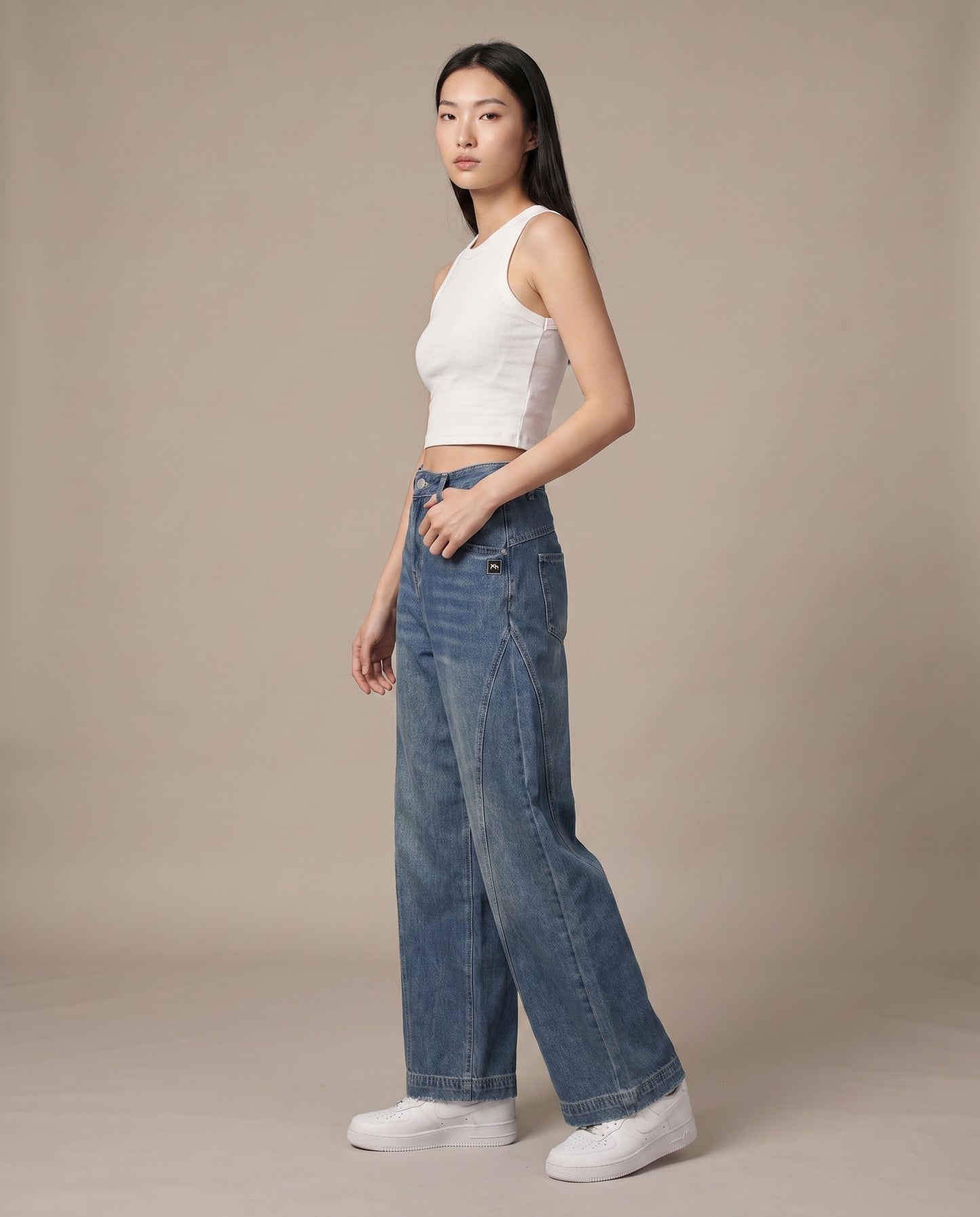 Curved Panel Wide-Leg Dark Wash Jeans