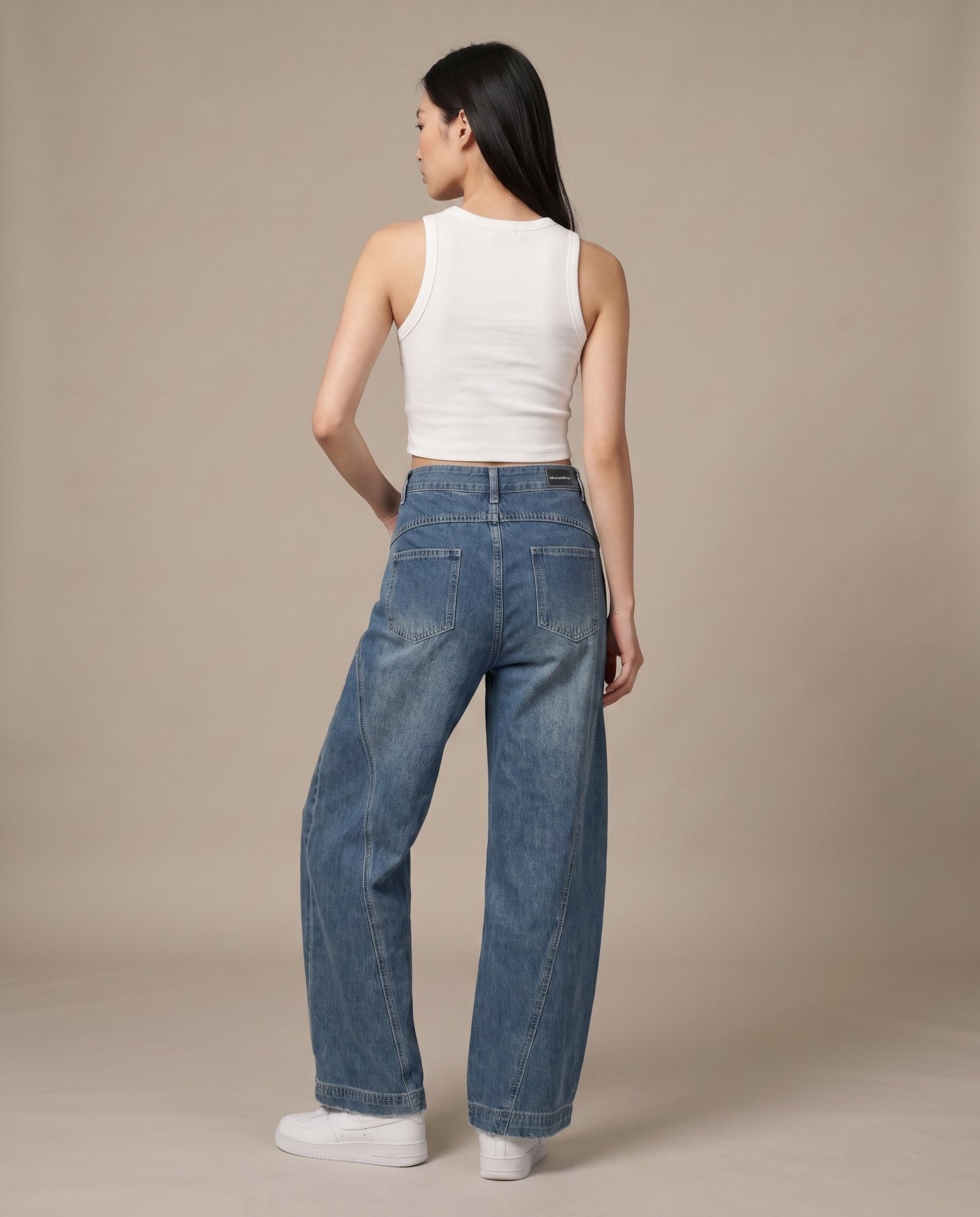 Curved Panel Wide-Leg Dark Wash Jeans