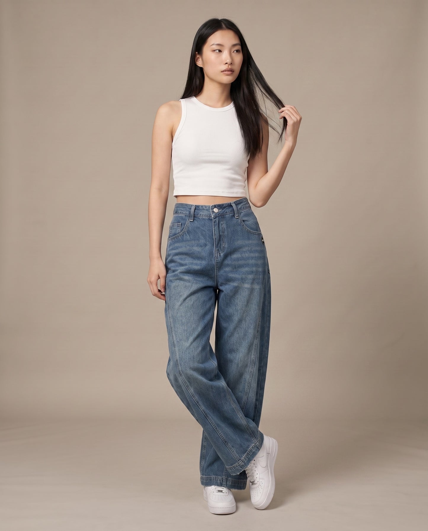 Curved Panel Wide-Leg Dark Wash Jeans