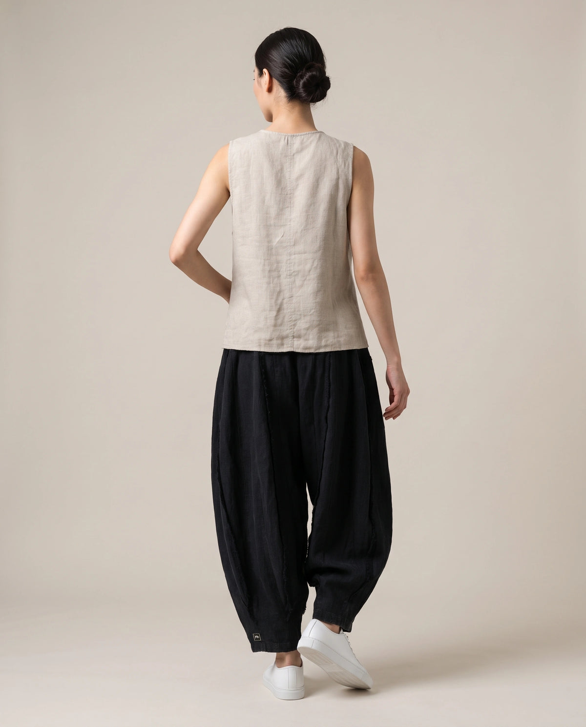 Rain-Dew Linen Knot Vest