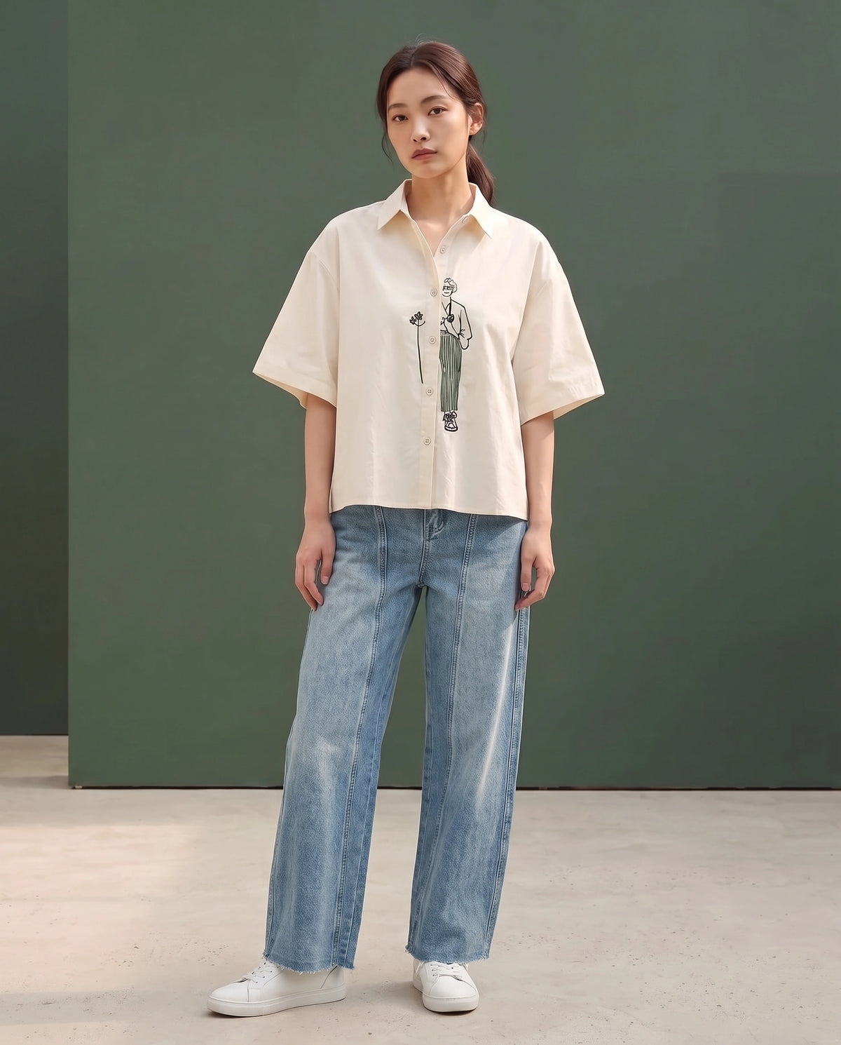 Embroidered Line-Art Short-Sleeve Shirt