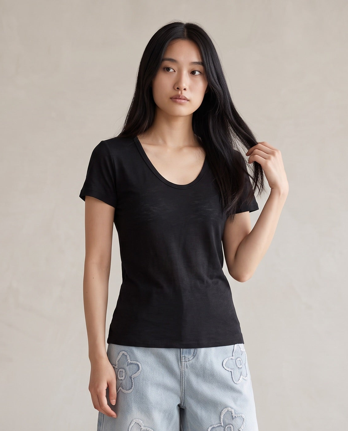 Ease T-Shirt - Black