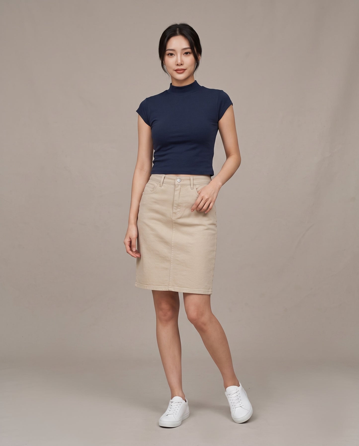 Mock-Neck T-Shirt - Midnight Blue