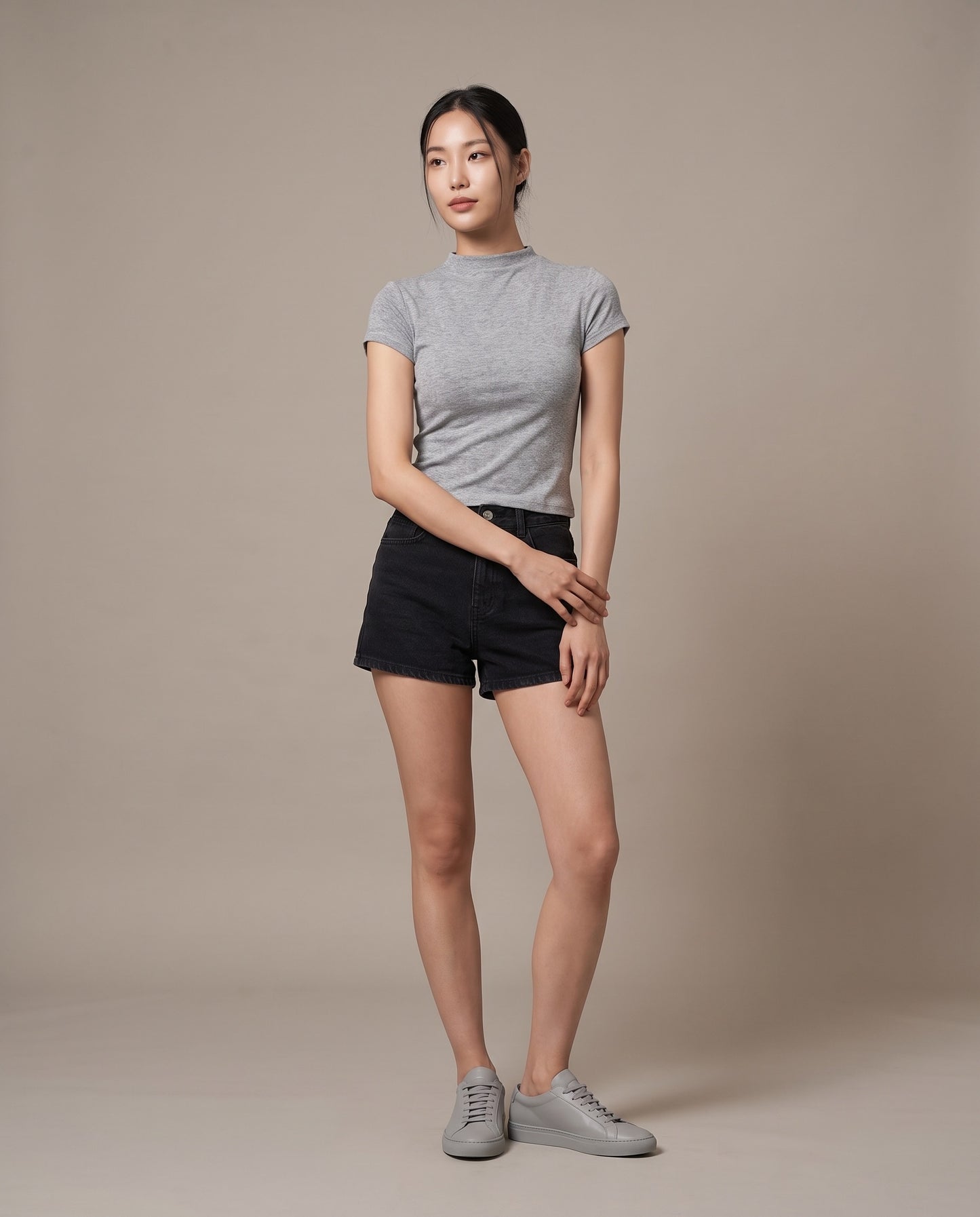 Mock-Neck T-Shirt - Floral Grey
