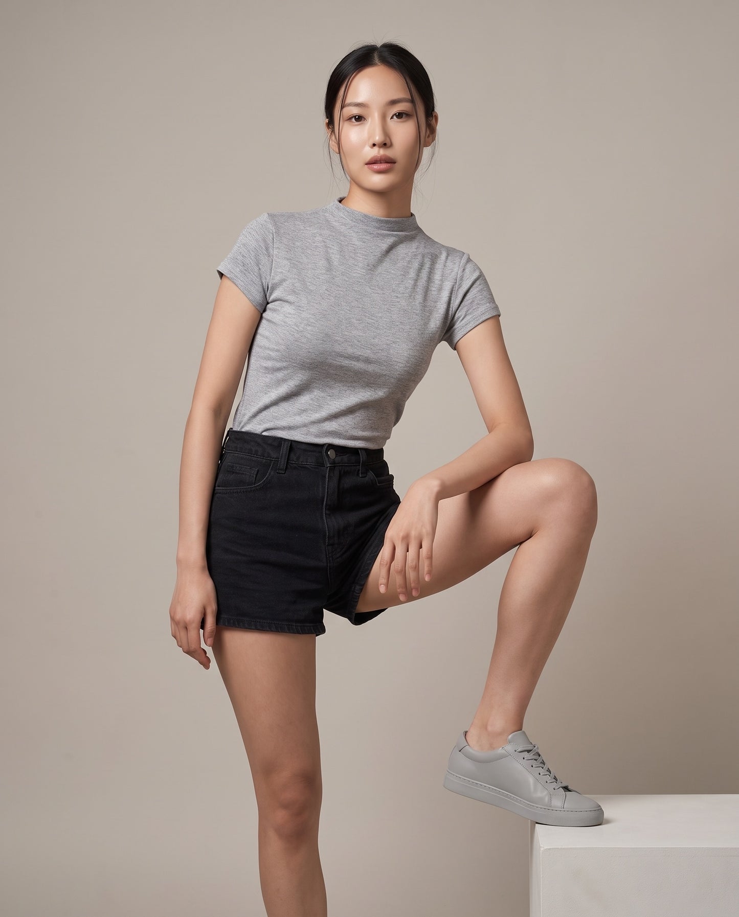 Mock-Neck T-Shirt - Floral Grey
