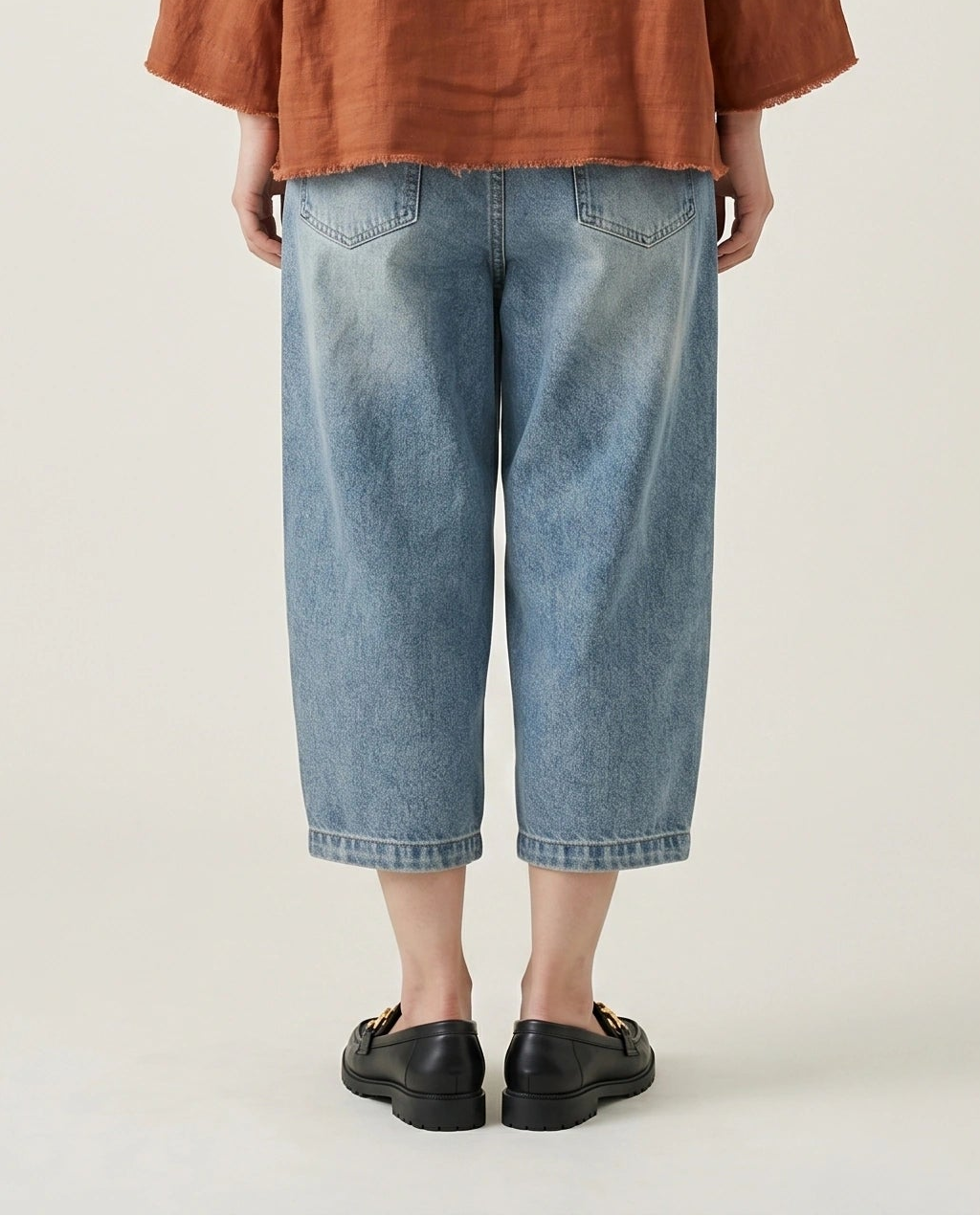 Cropped Balloon Jeans