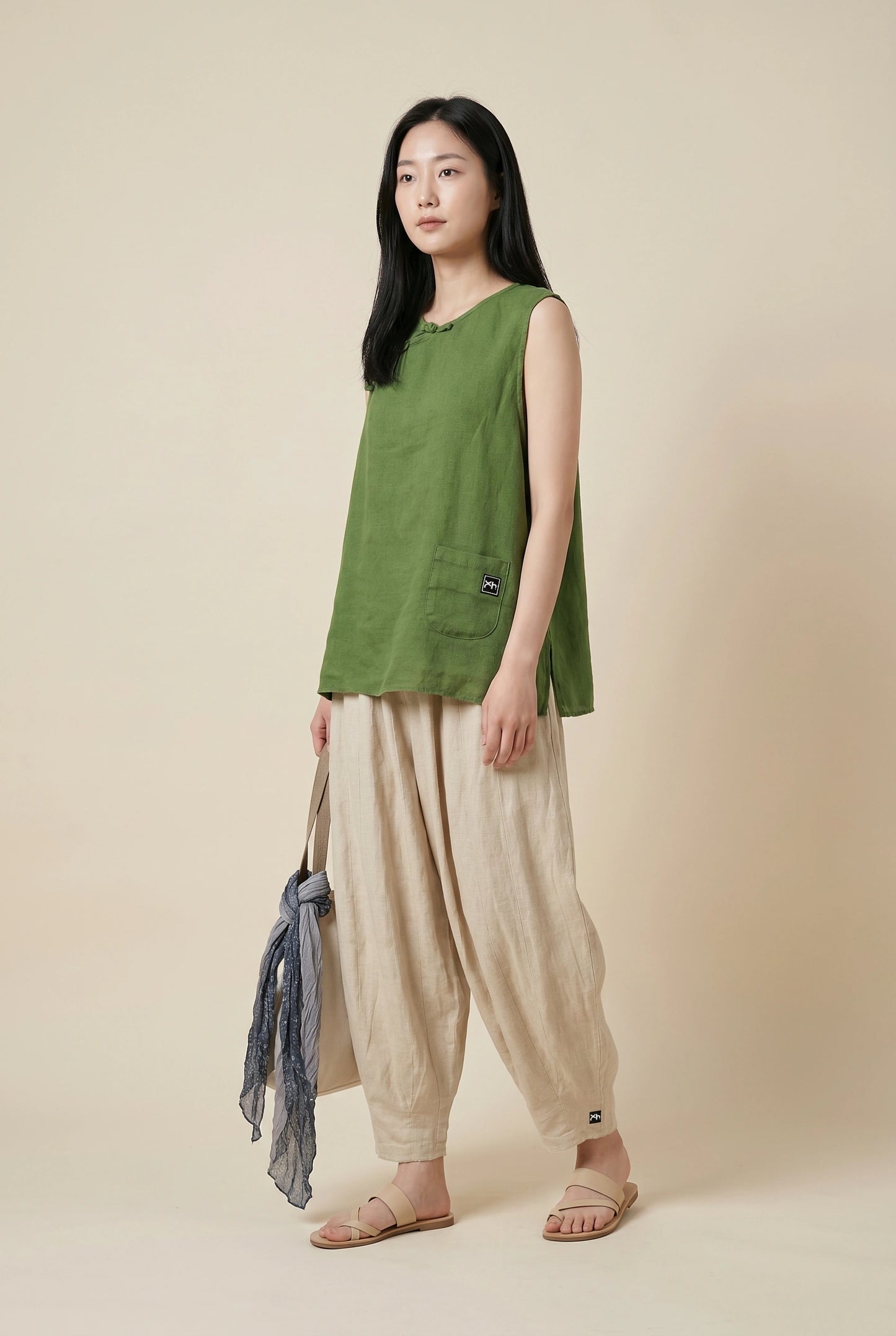 Hand-Tied Linen Vest (Moss)
